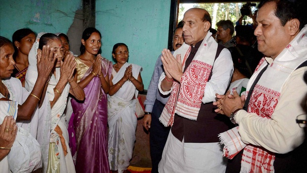 ನೆರೆಪೀಡಿತ ಅಸ್ಸಾಮಿಗೆ ಗೃಹಸಚಿವರ ಭೇಟಿ